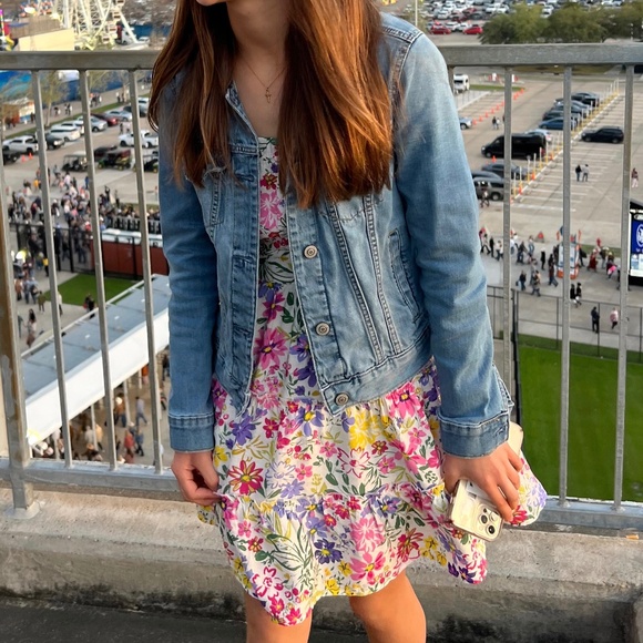 EUC Women’s Floral Dress - Picture 4 of 4